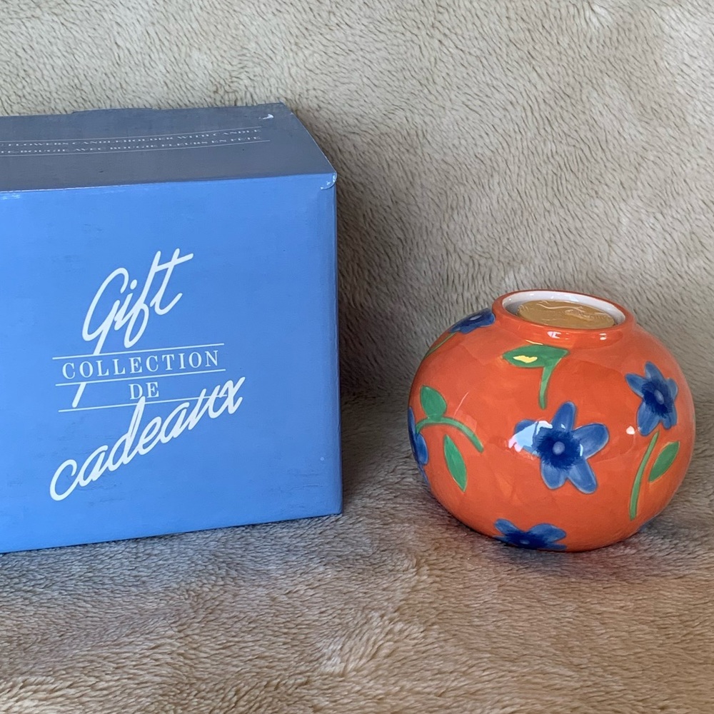 Great gift! Candles! Bundle of new in box all-season holiday candle variety set